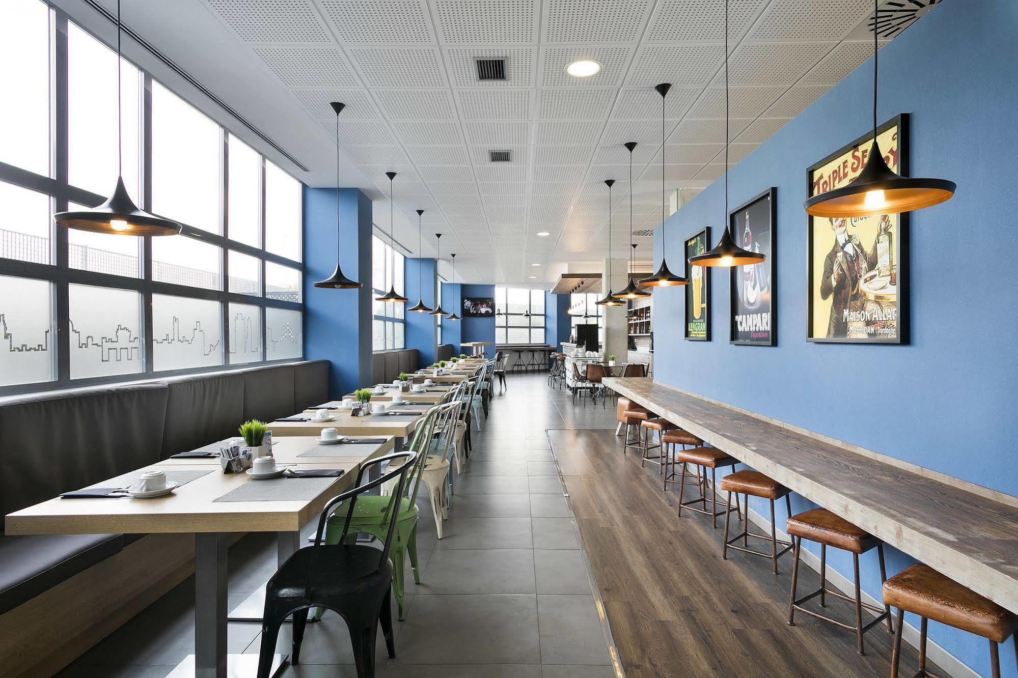 Madrid Airport Suites, Affiliated By Melia Luaran gambar